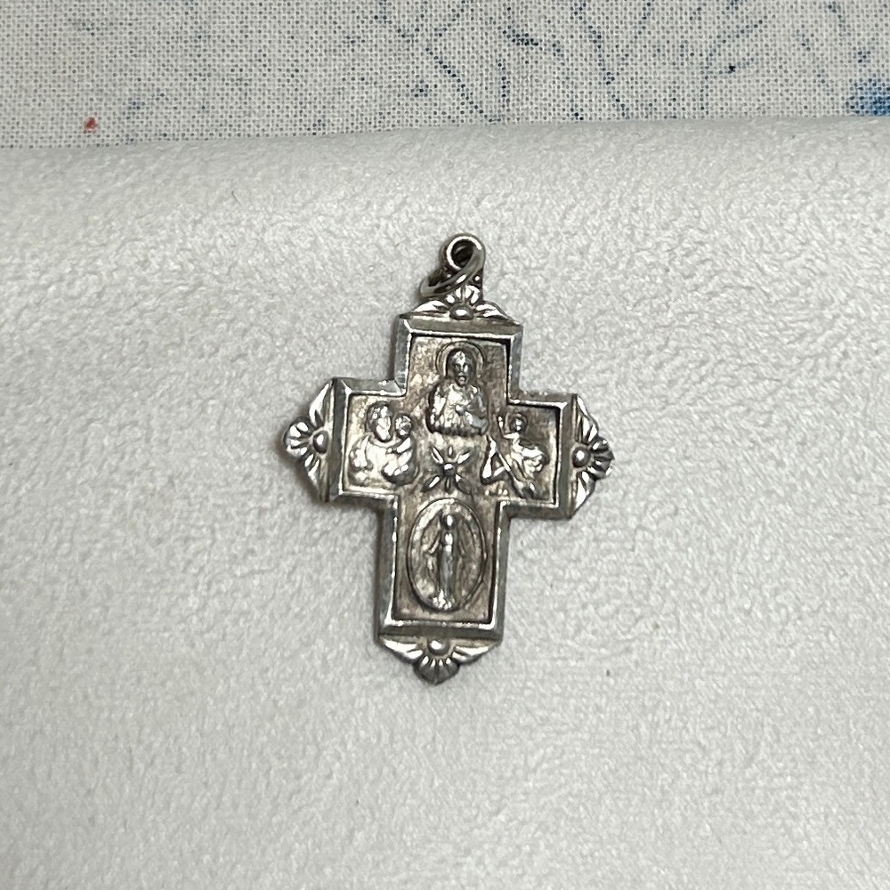 Sterling Silver 4 Panel Catholic Cross Pendant with Patina Vintage Religious - Picture 2 of 12